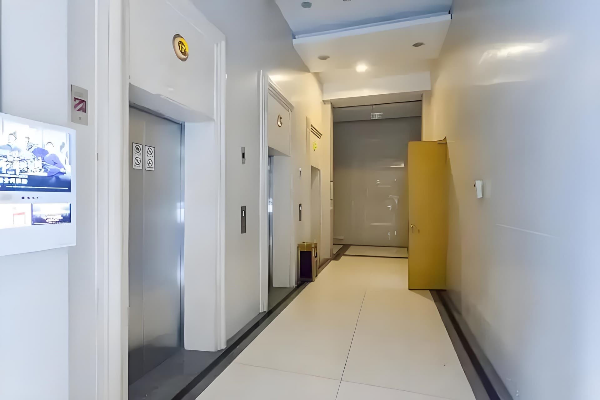 电梯厅